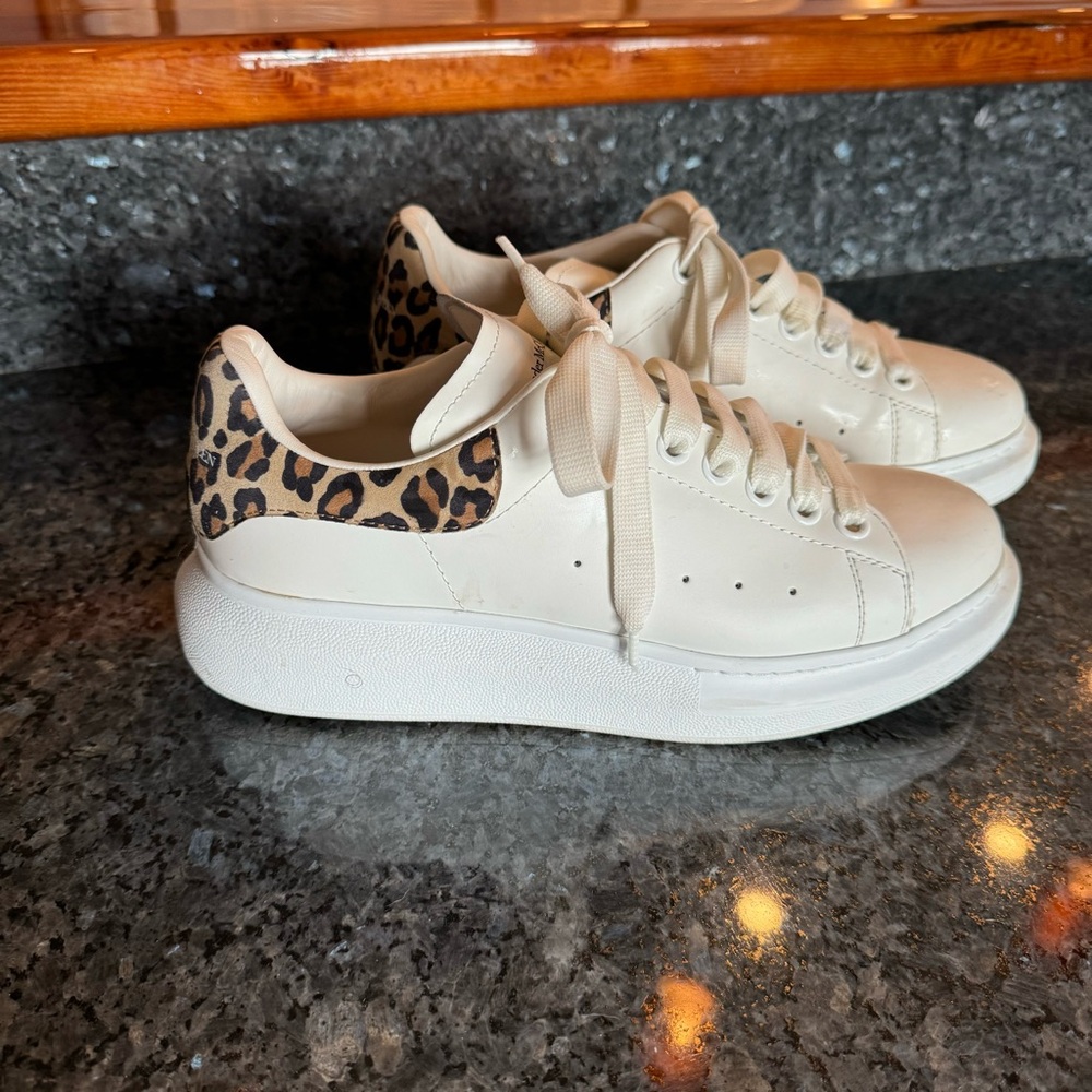 ALEXANDER MCQUEEN
Leather Leopard-Heel Oversized Sneakers
